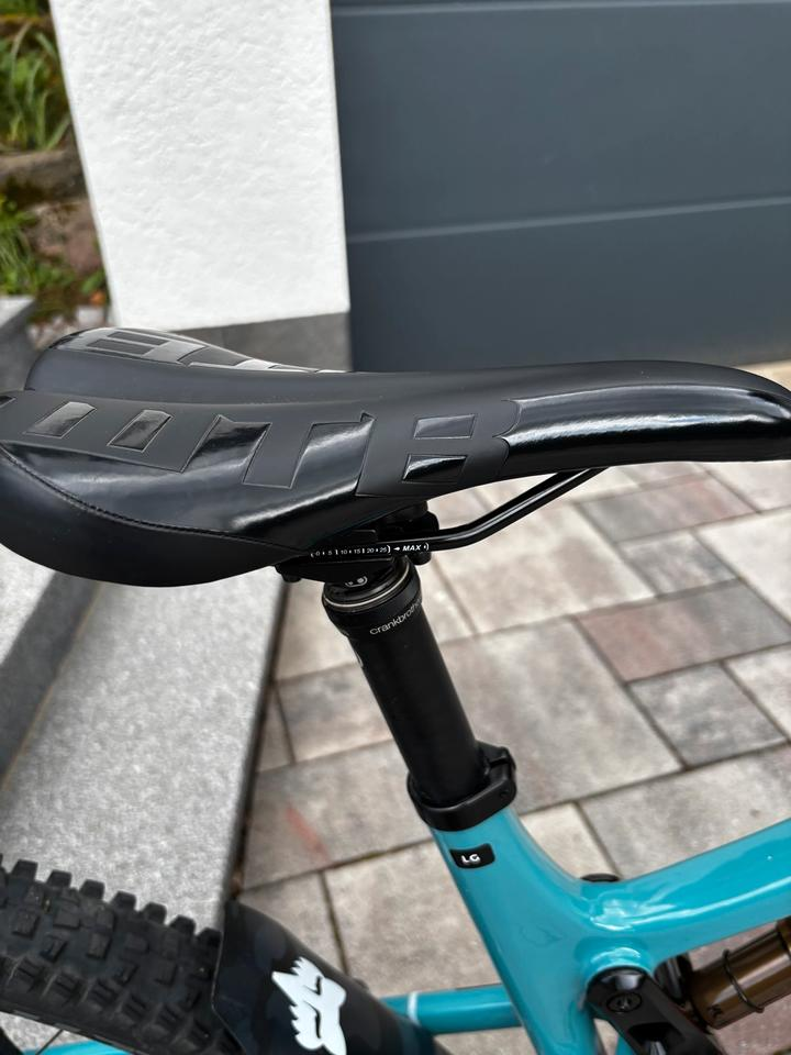 Rocky Mountain Instinct Carbon 29” 2025 – Size Medium – Excellent Condition